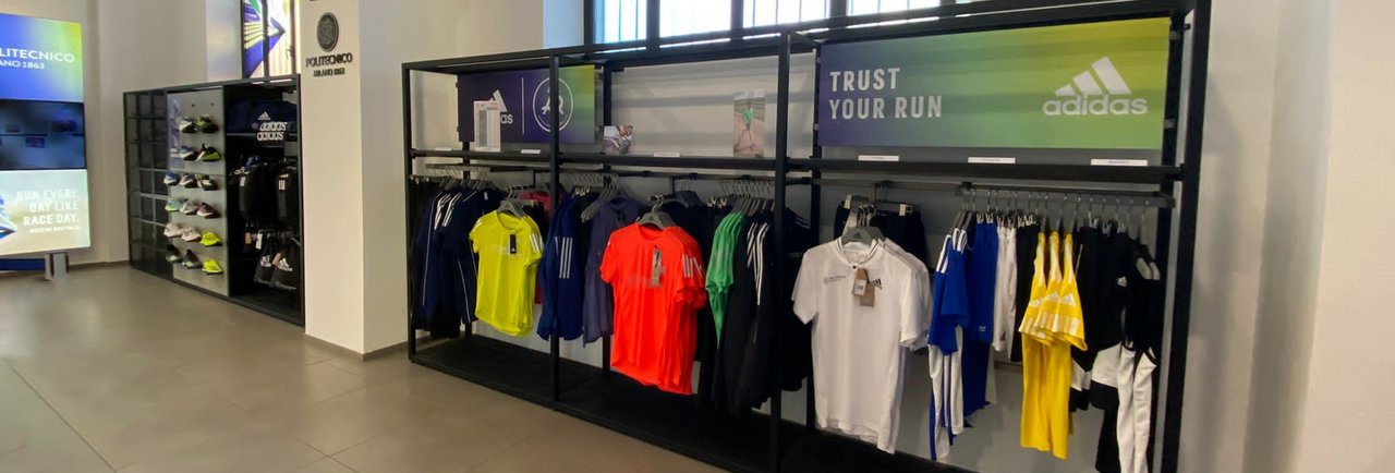 Items at the Polimi Official Merchandise Store - corner sport class=